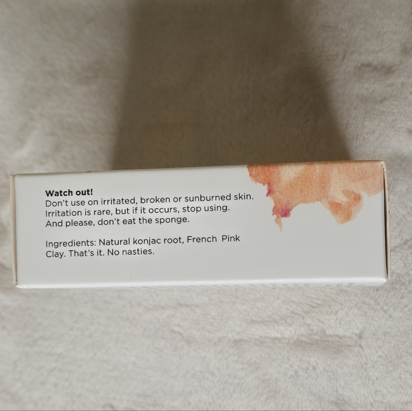 Wyld French Pink Clay Konjac Sponge (Dry, Sensitive Skin) - Picture 8 of 12